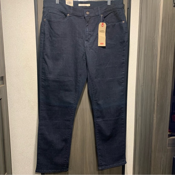 Signature by Levi Strauss Denim - NWT Levi Dark Blue Classic Straight Jean Size 33